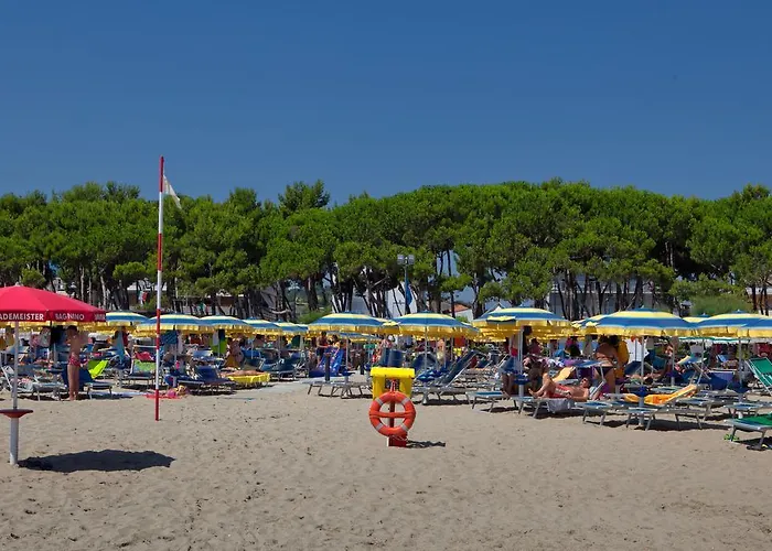 Отель Antares 3*