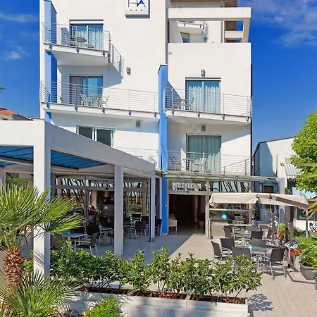 Antares Ξενοδοχείο Alba Adriatica