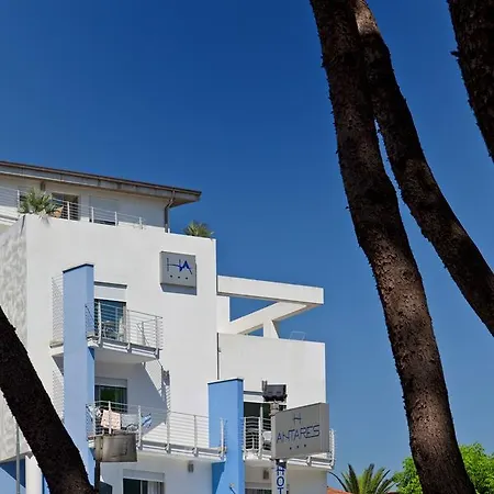 Отель Antares Альба-Адриатика